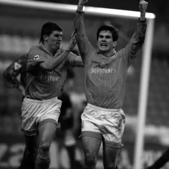 Nottingham Forest 1992 - 93 Retro Fußball Trikot
